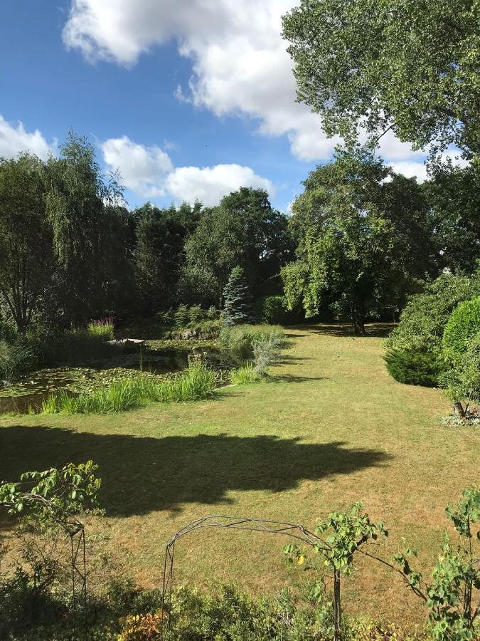 The Reading Whole Apartment With Private Lake And Gardens Buitenkant foto
